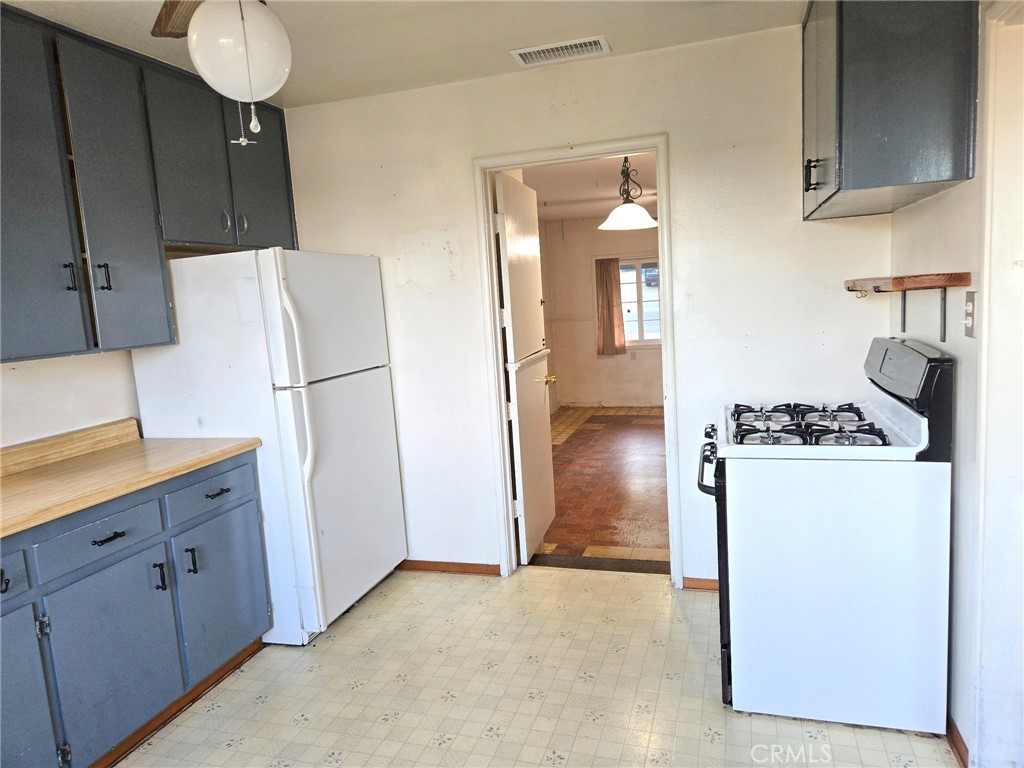 1938 Campbell Avenue Property Photo 10