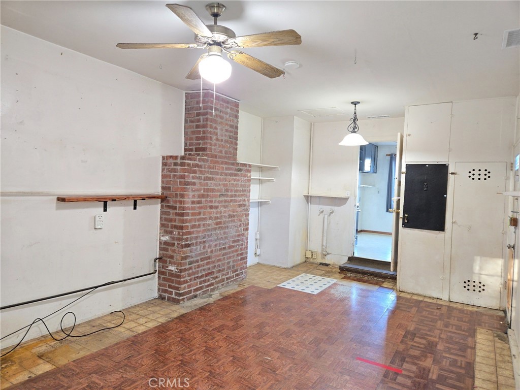 1938 Campbell Avenue Property Photo 13