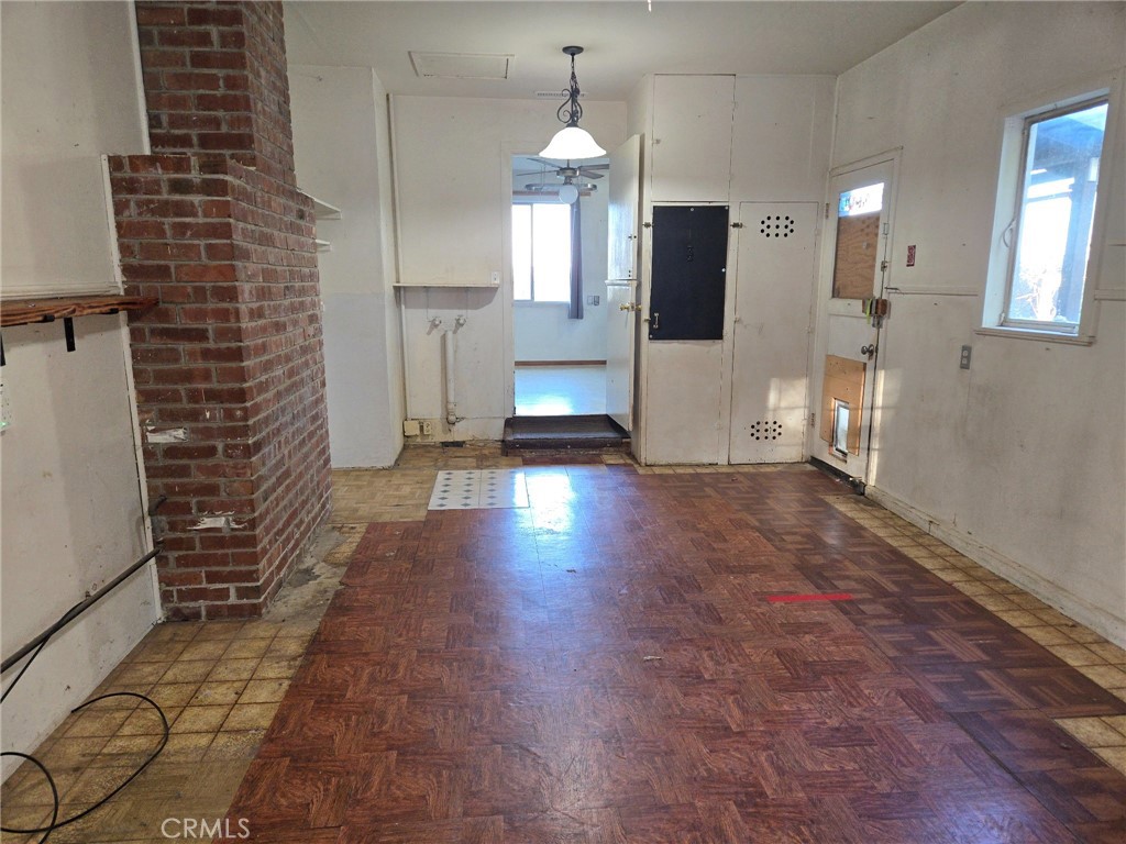 1938 Campbell Avenue Property Photo 14