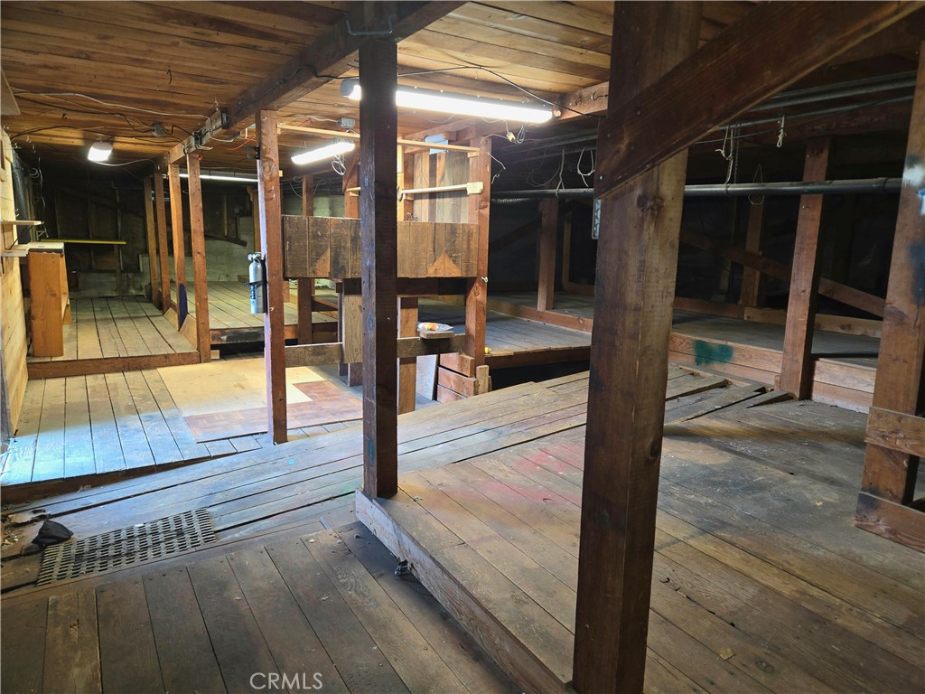 1938 Campbell Avenue Property Photo 34