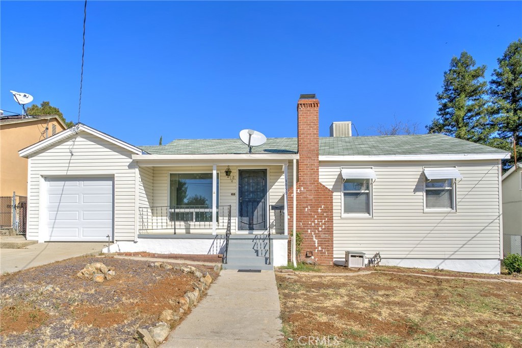 3050 Clemo Avenue Property Photo 1