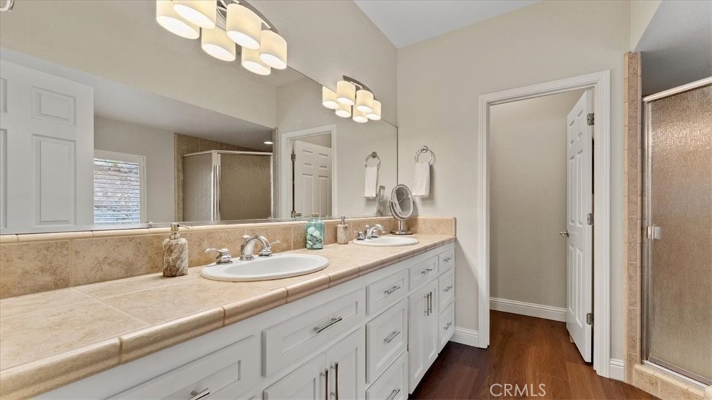 3536 Shadowtree Lane Property Photo 18