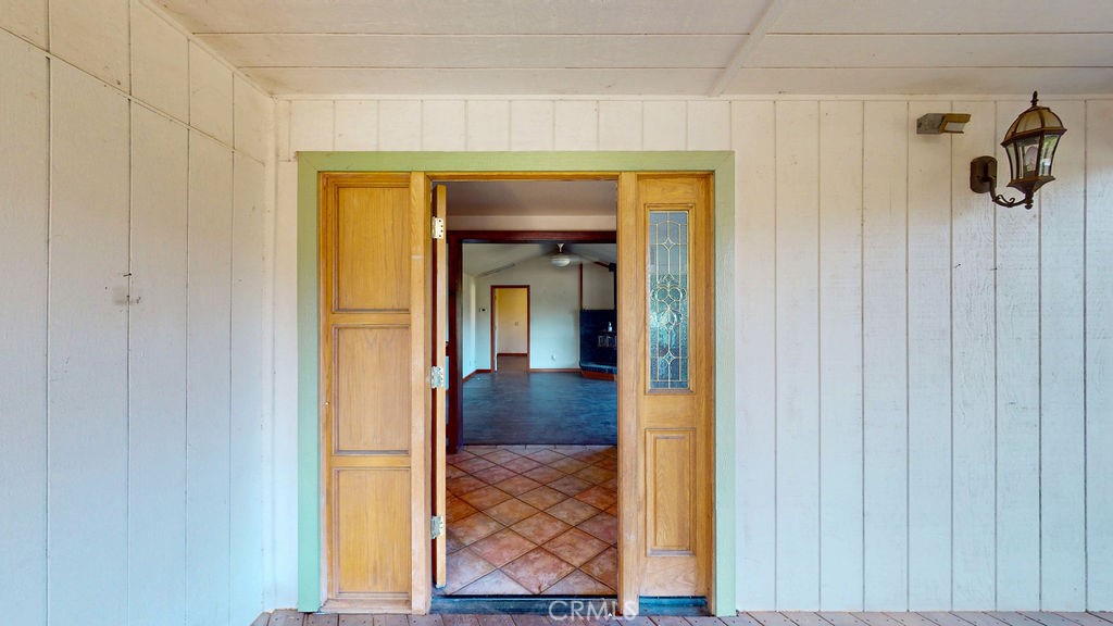 2450 Cottage Drive Property Photo 6