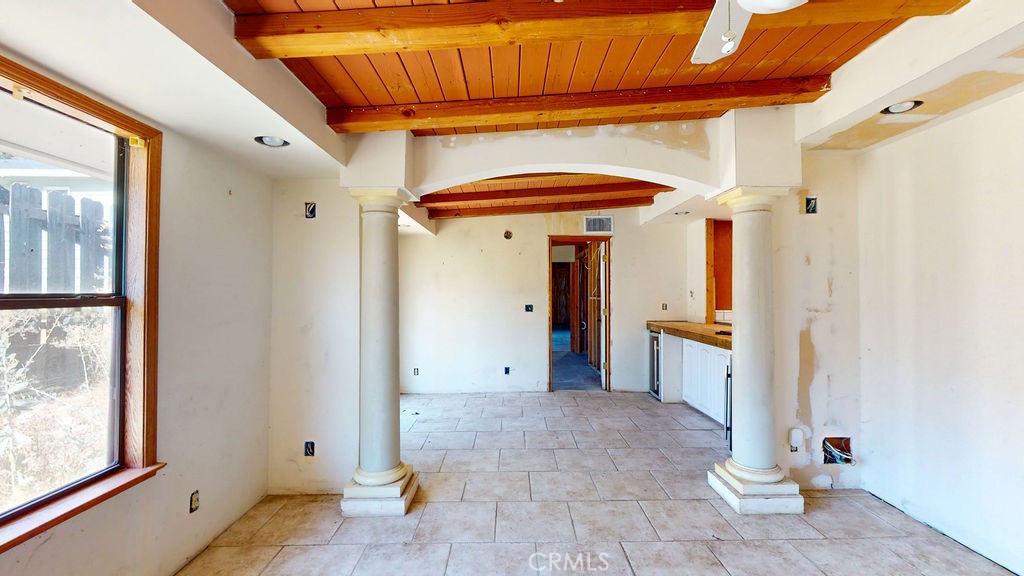 2450 Cottage Drive Property Photo 15