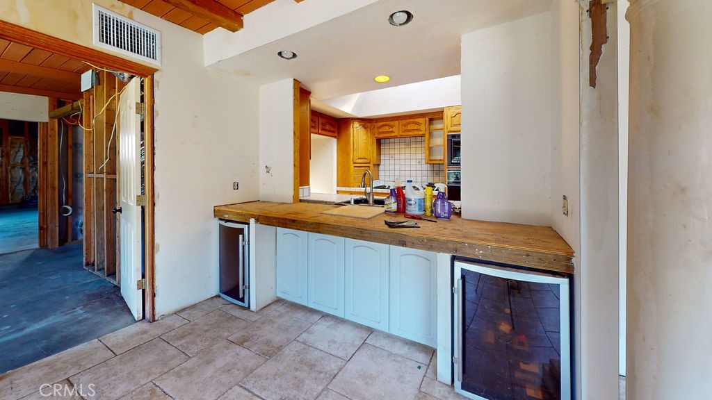 2450 Cottage Drive Property Photo 17