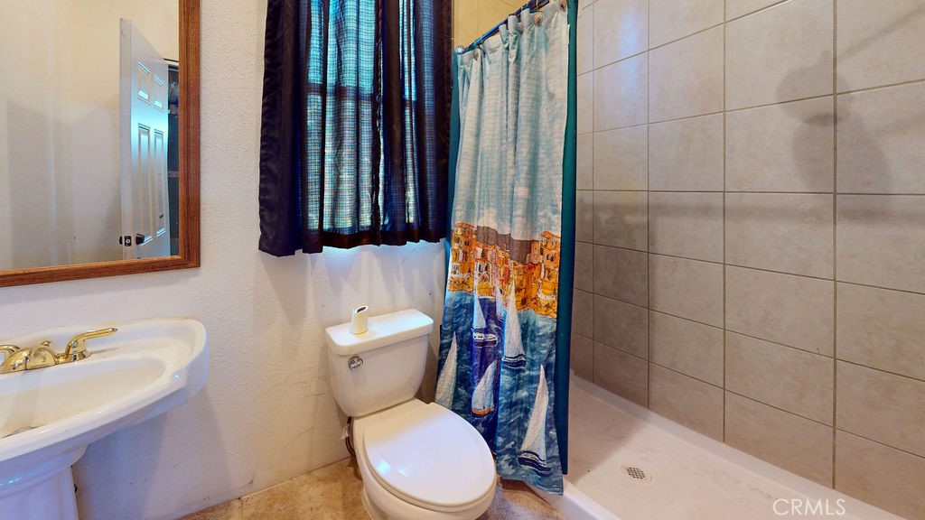 2450 Cottage Drive Property Photo 21