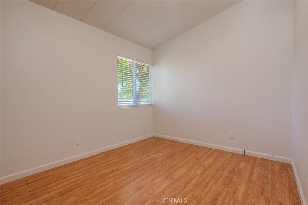 5 Northview Property Photo 17