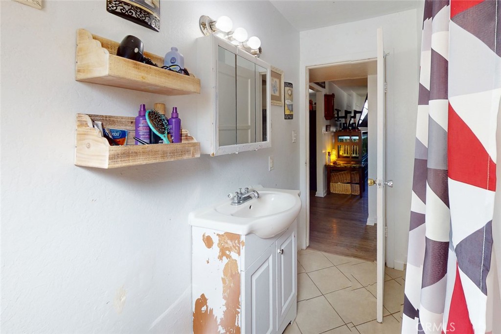 955 Oregon Property Photo 19