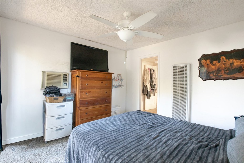 955 Oregon Property Photo 23