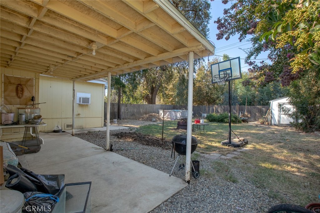 955 Oregon Property Photo 31