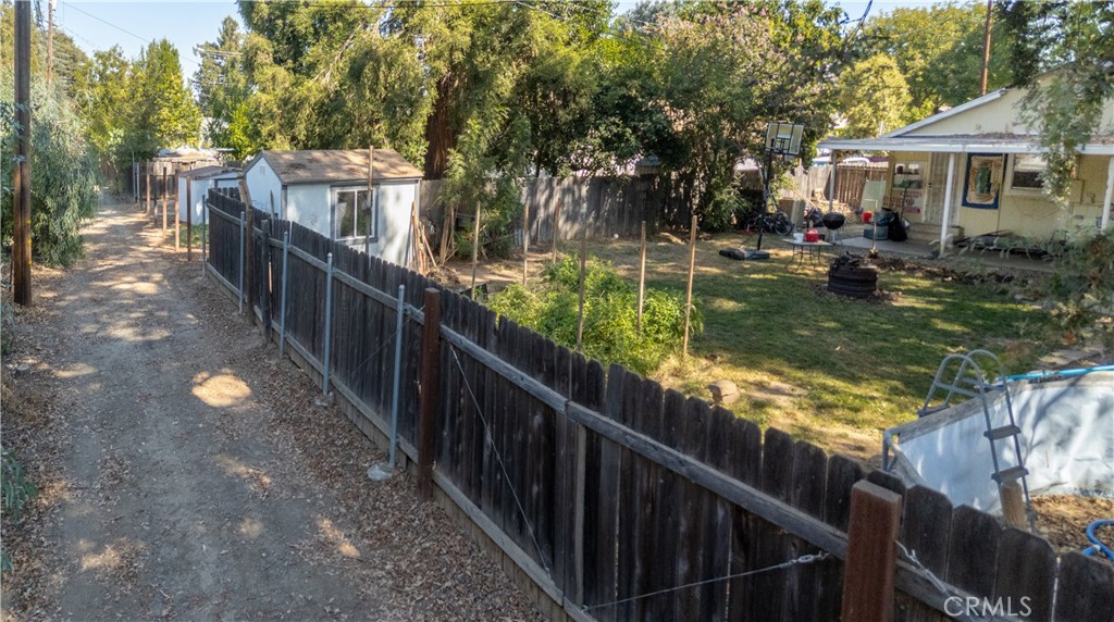 955 Oregon Property Photo 37