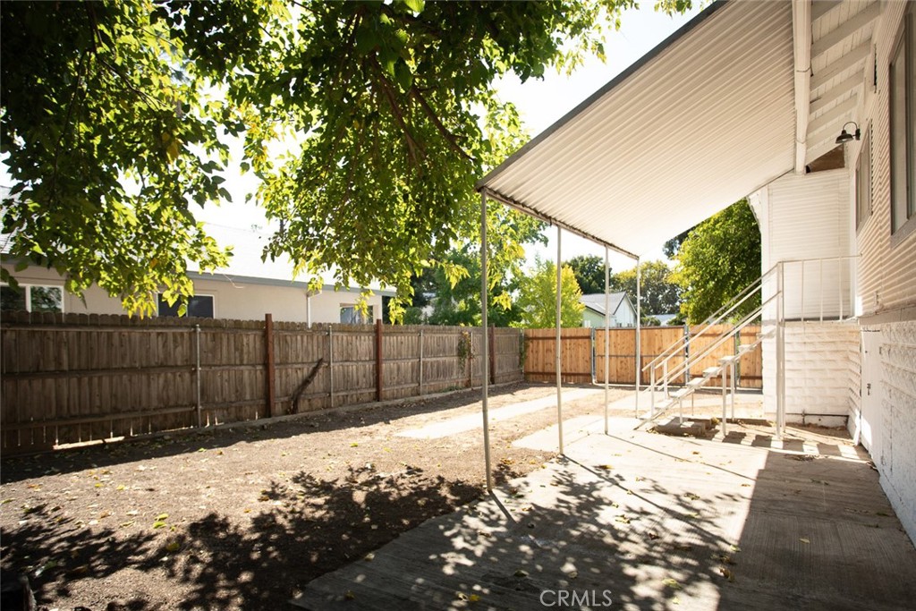1585 Sycamore Street Property Photo 7
