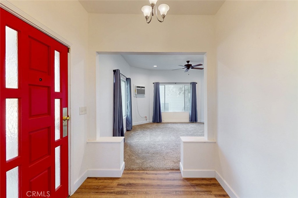 1585 Sycamore Street Property Photo 9