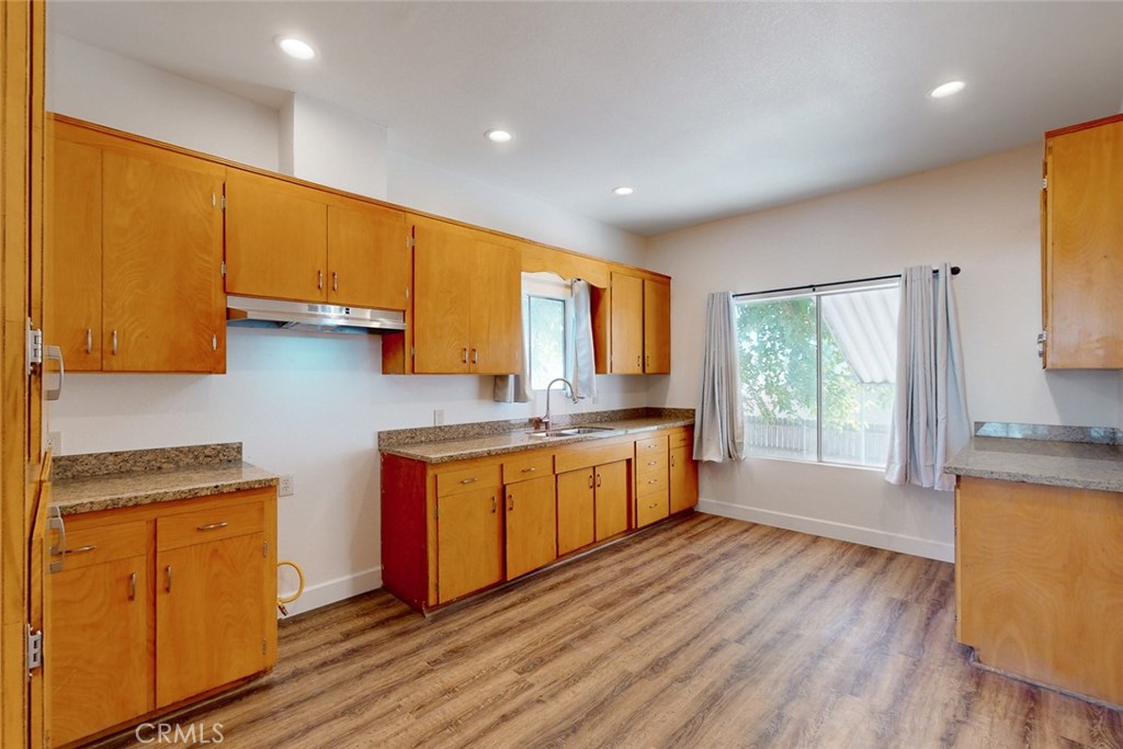 1585 Sycamore Street Property Photo 19