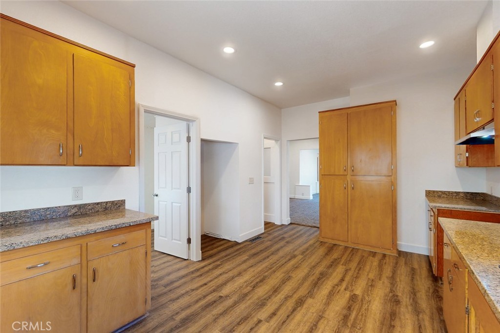 1585 Sycamore Street Property Photo 22