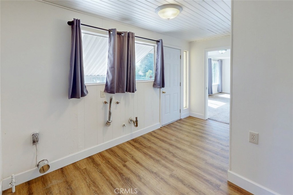1585 Sycamore Street Property Photo 24