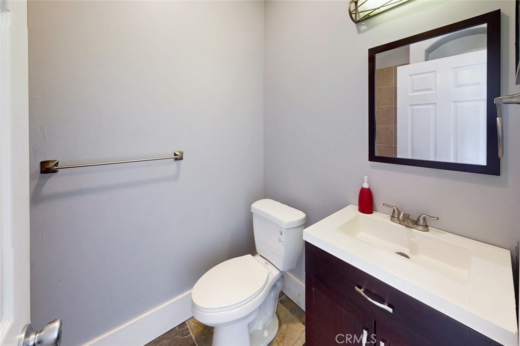 1585 Sycamore Street Property Photo 28