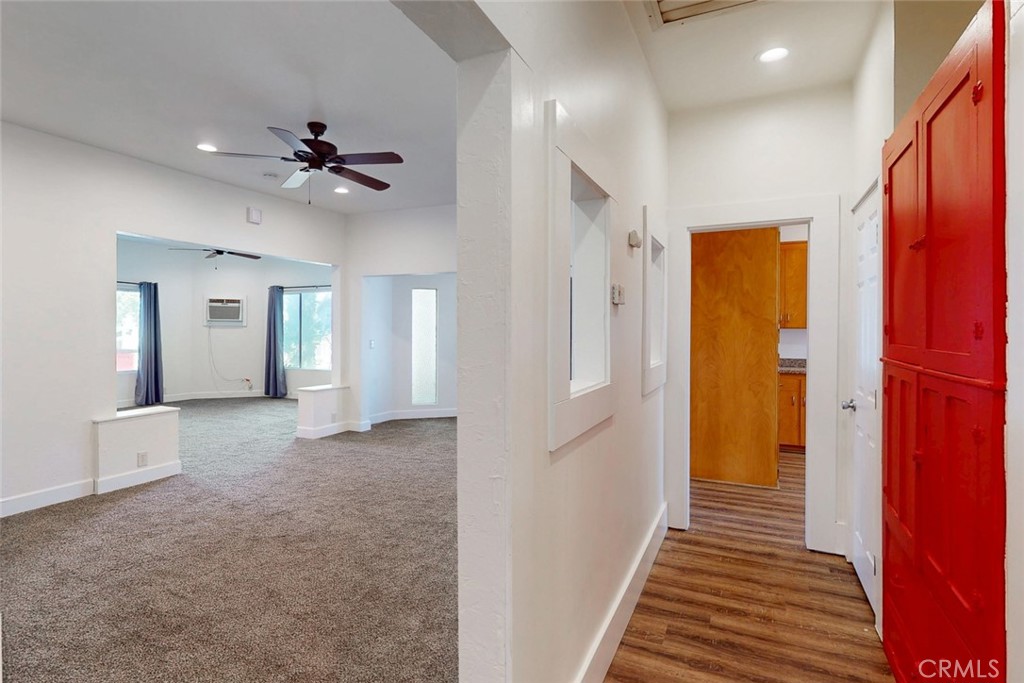 1585 Sycamore Street Property Photo 31