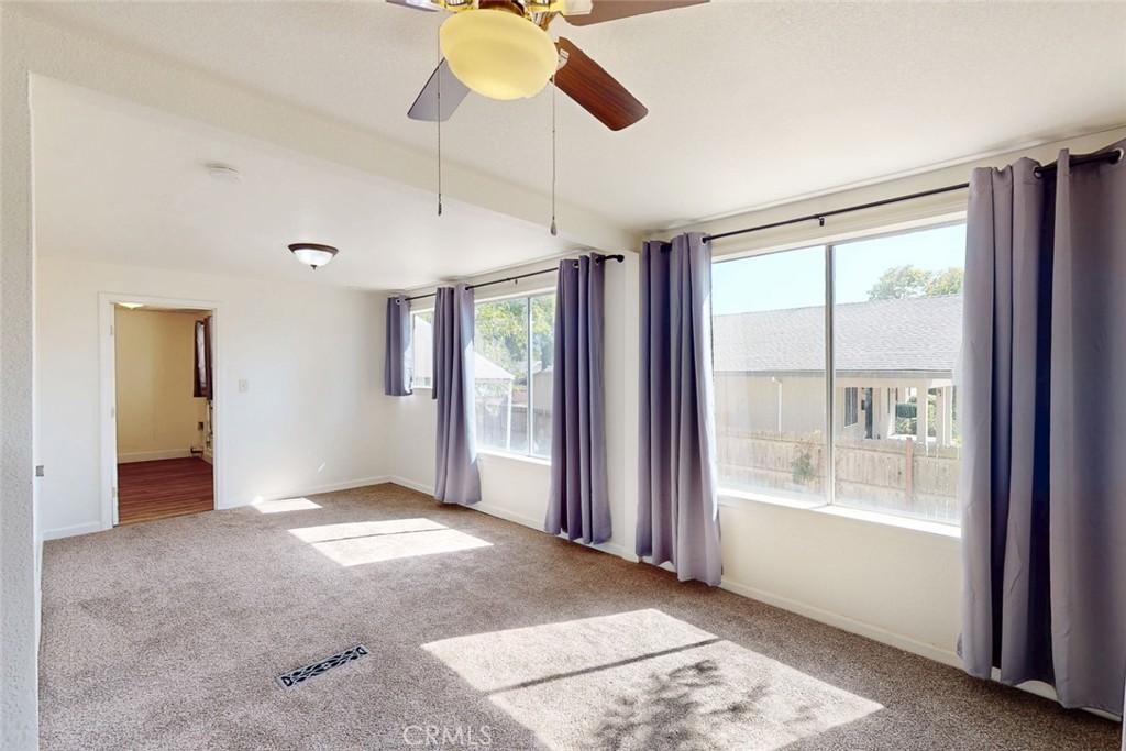 1585 Sycamore Street Property Photo 39