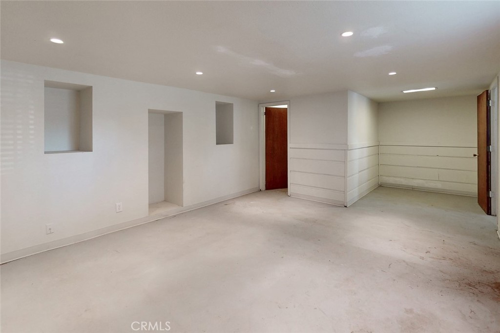 1585 Sycamore Street Property Photo 42