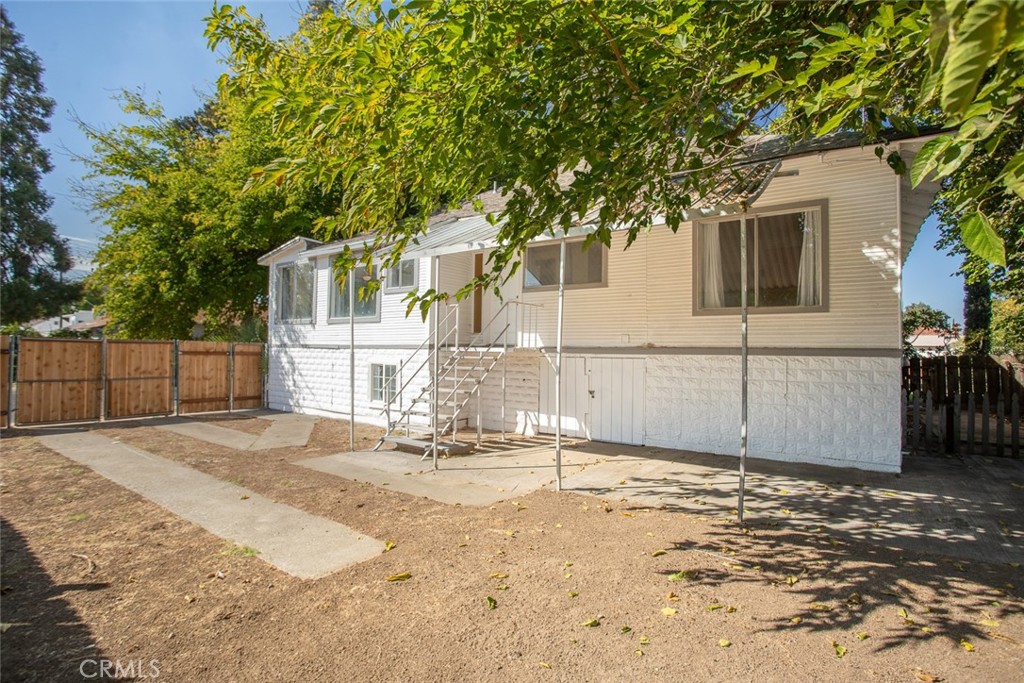 1585 Sycamore Street Property Photo 47