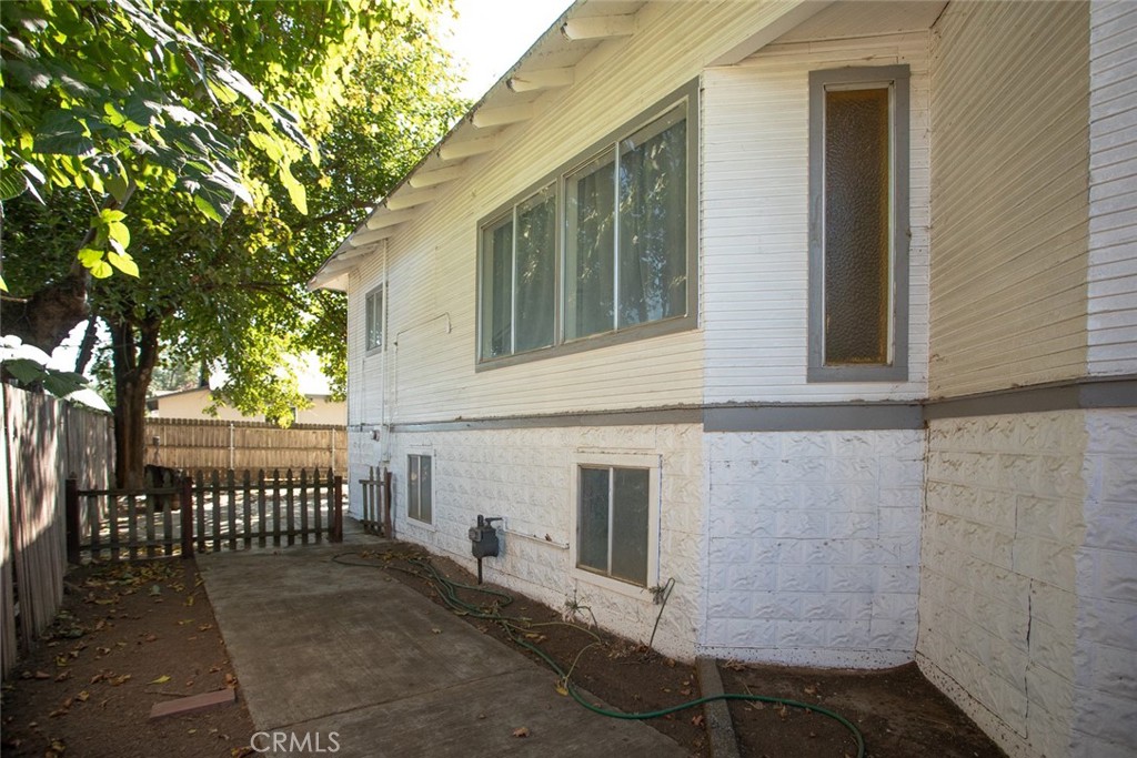 1585 Sycamore Street Property Photo 49