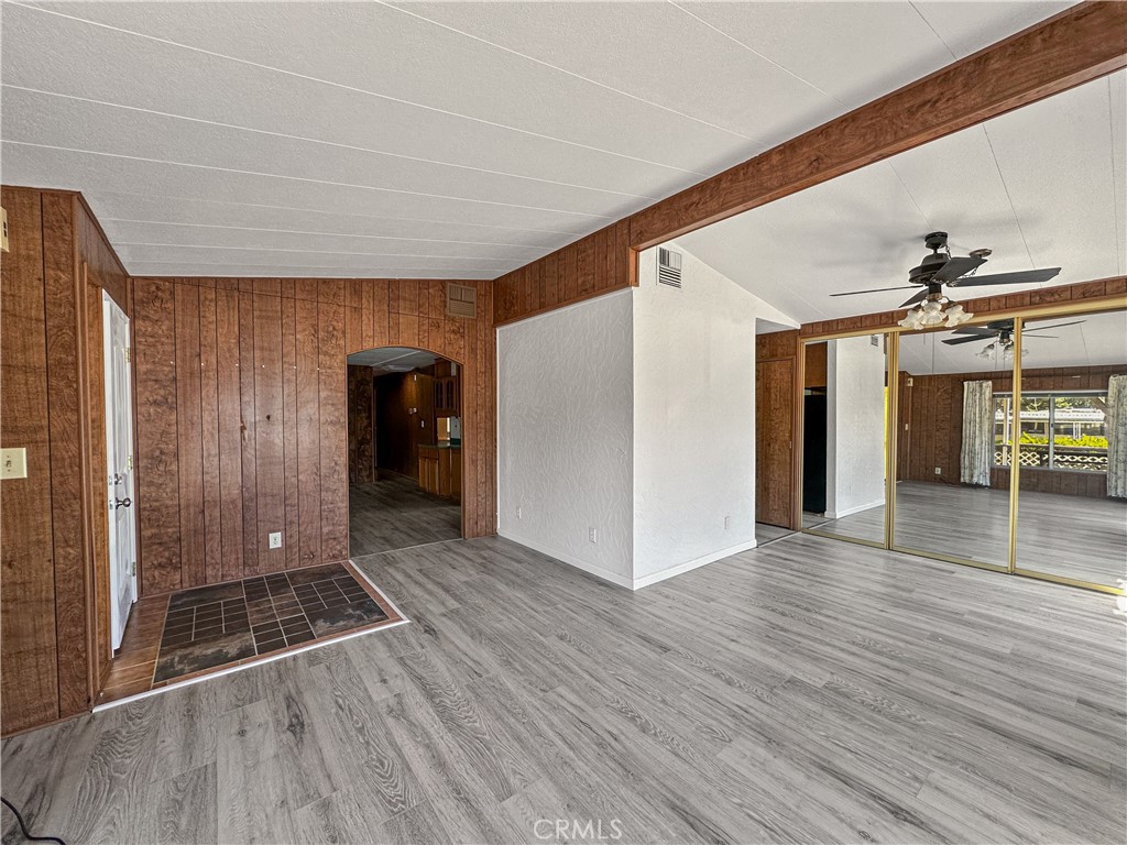 8 Firloop Property Photo 3
