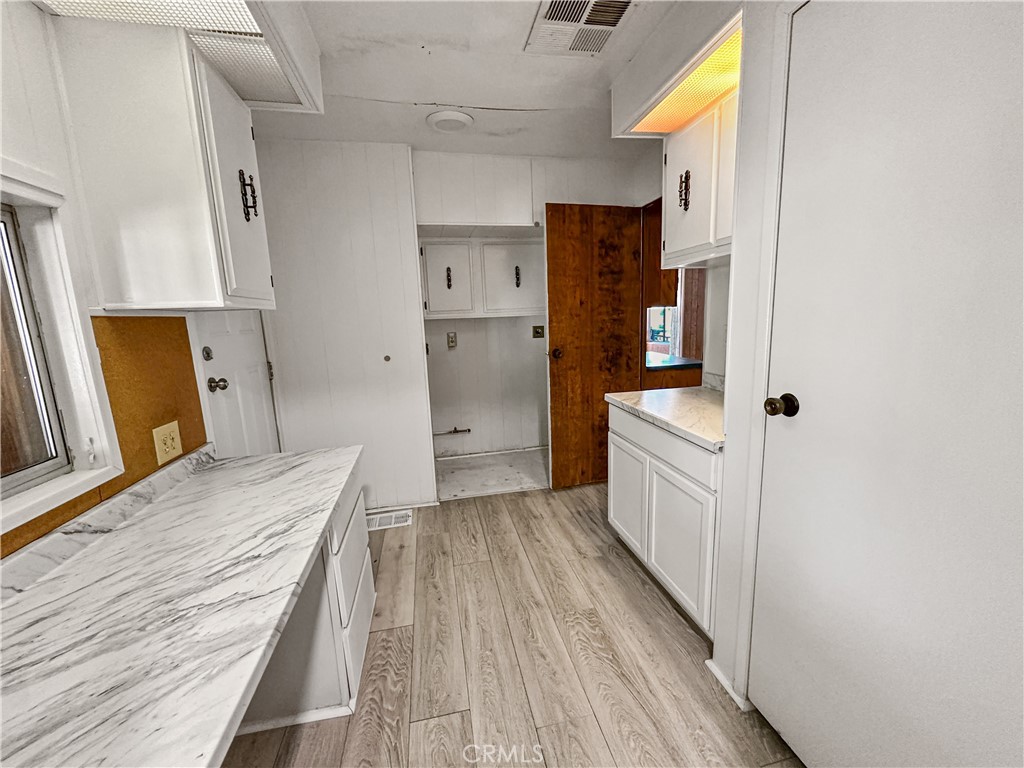 8 Firloop Property Photo 17