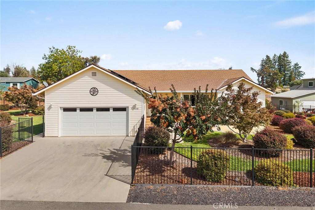 5548 Kemlyn Lane Property Photo 1