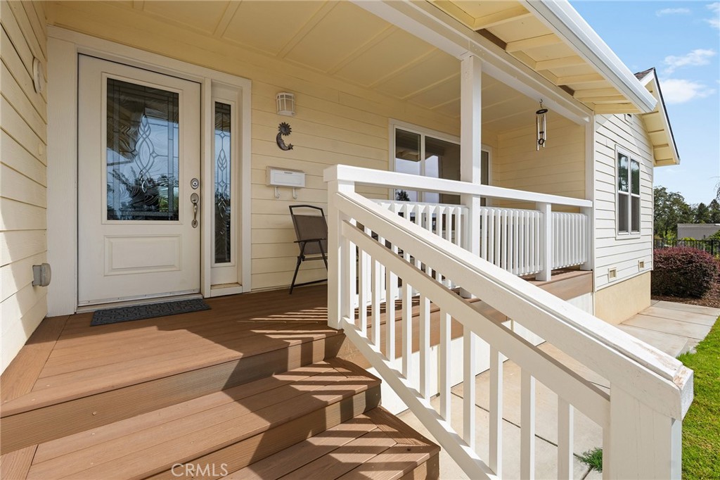 5548 Kemlyn Lane Property Photo 4