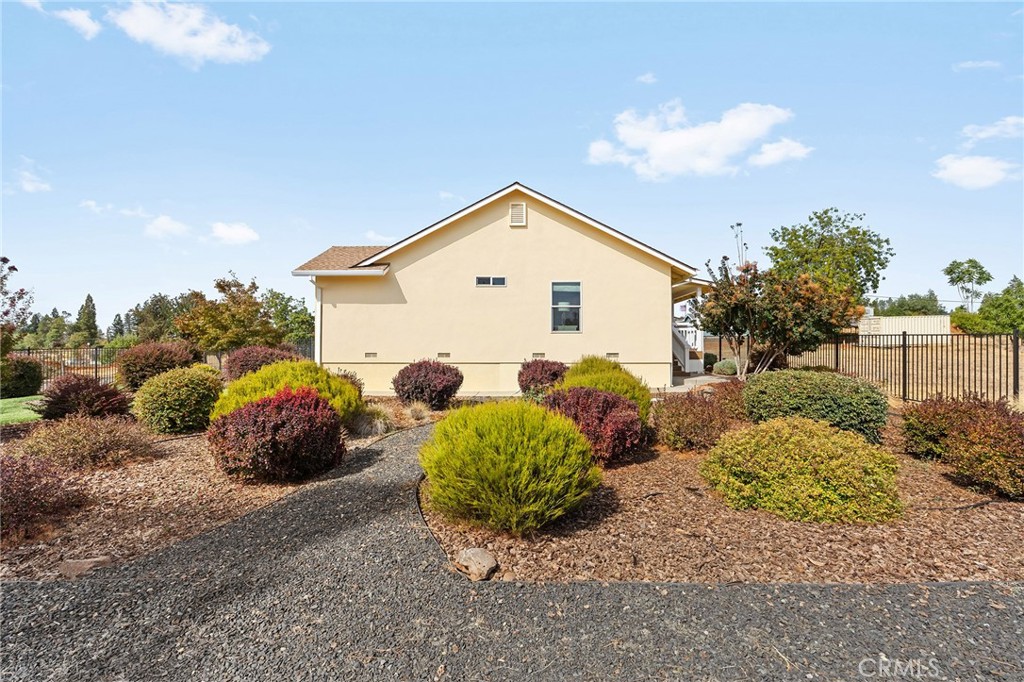 5548 Kemlyn Lane Property Photo 33