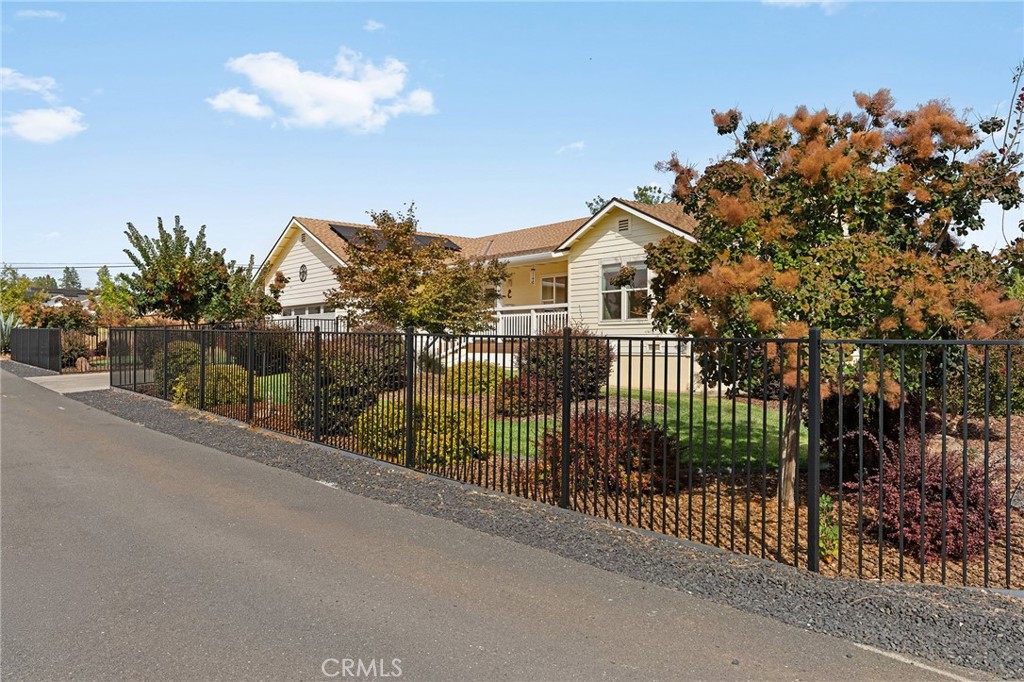 5548 Kemlyn Lane Property Photo 40