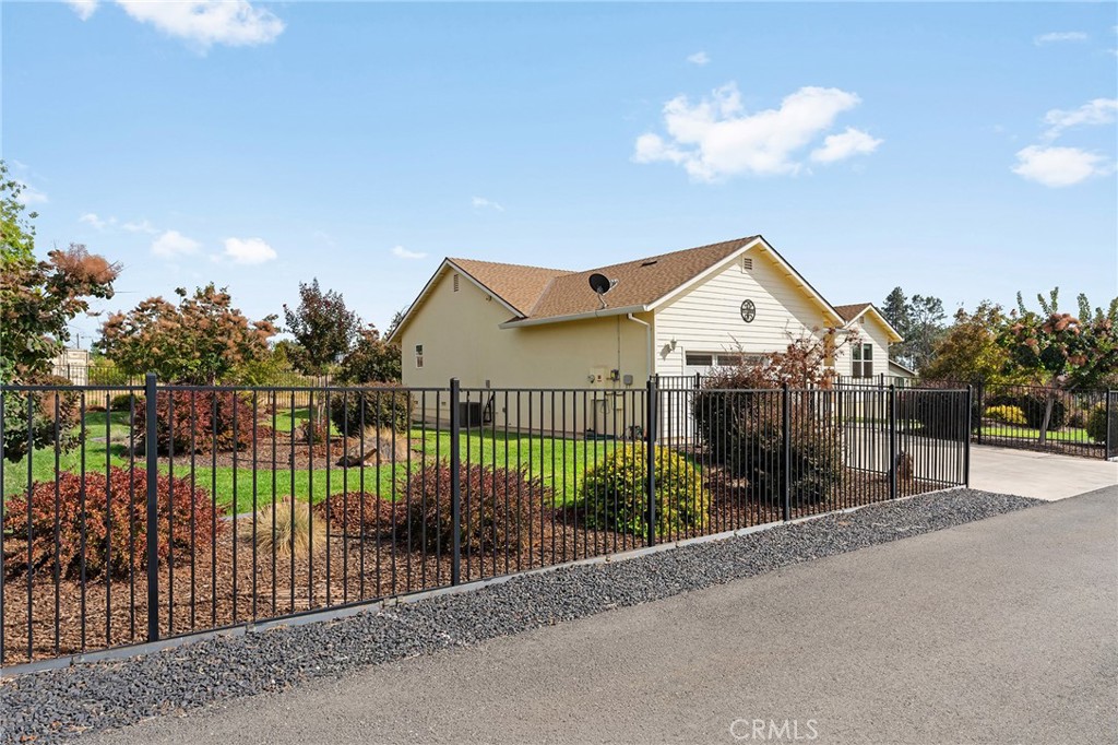 5548 Kemlyn Lane Property Photo 43