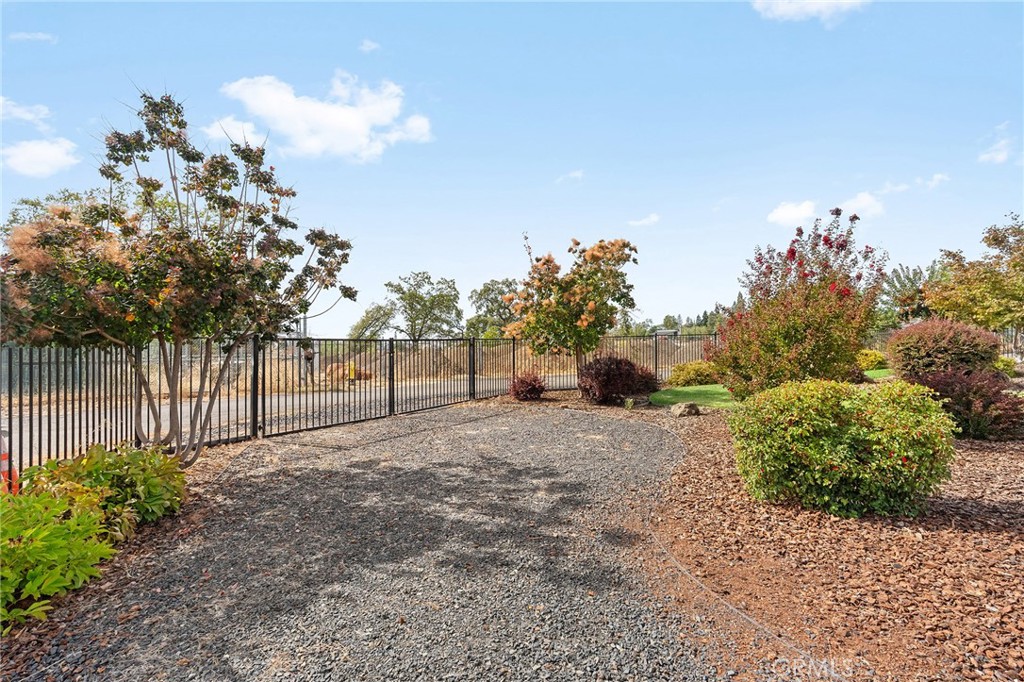5548 Kemlyn Lane Property Photo 45