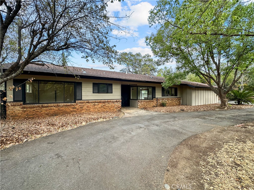 48 Pine Oaks Road Property Photo 1