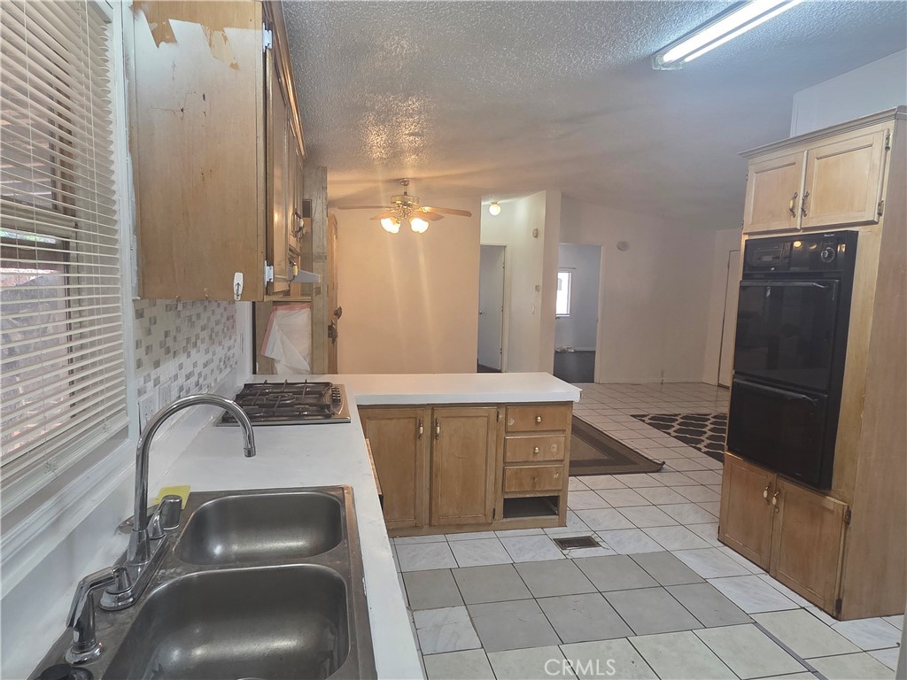 11605 Miller Peak Road Property Photo 9