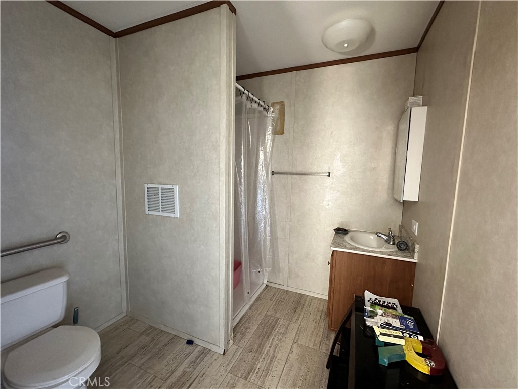 1403 Forbestown Property Photo 4