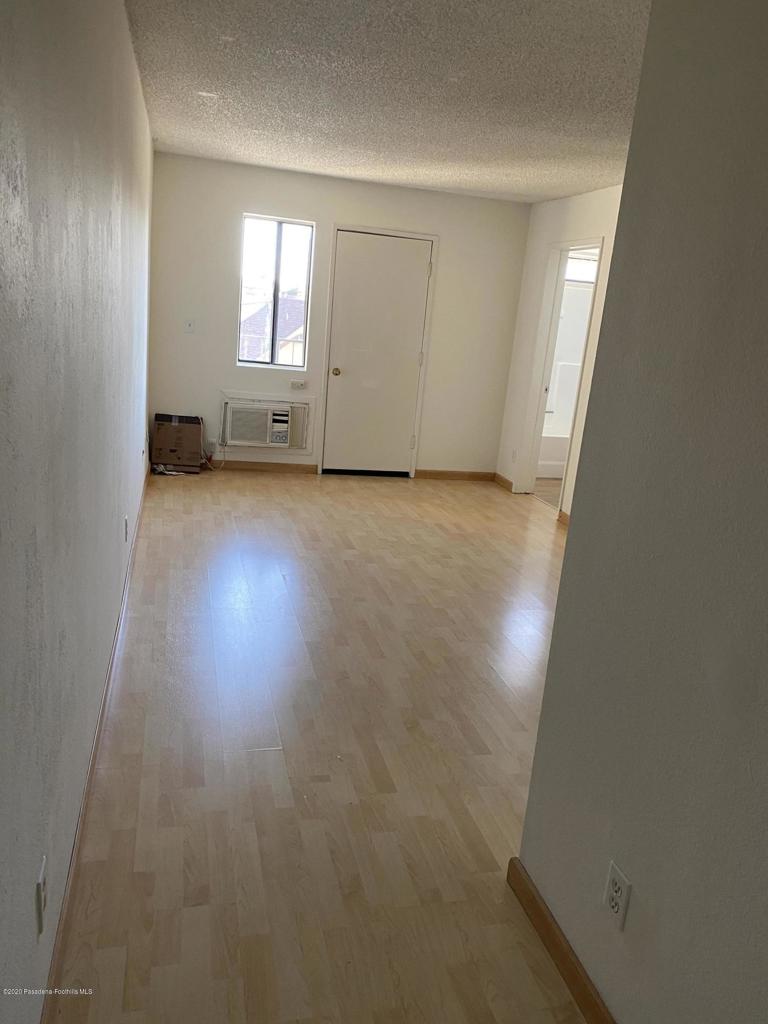 4225 Del Mar Avenue 201 Property Photo 2