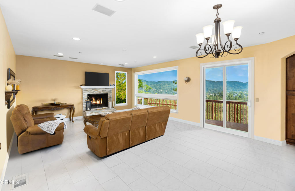 28708 Zion Drive Property Photo 5
