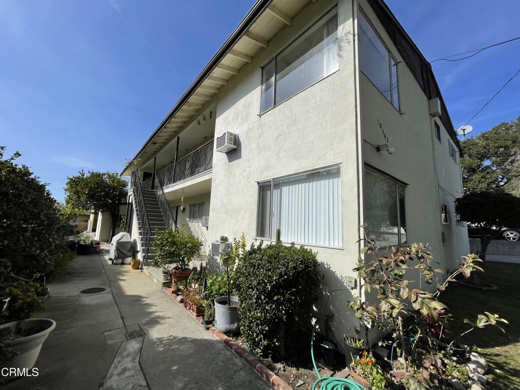10039 Haines Canyon Avenue Property Photo 15