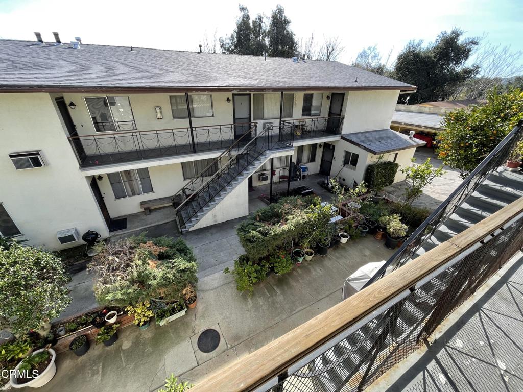 10039 Haines Canyon Avenue Property Photo 16