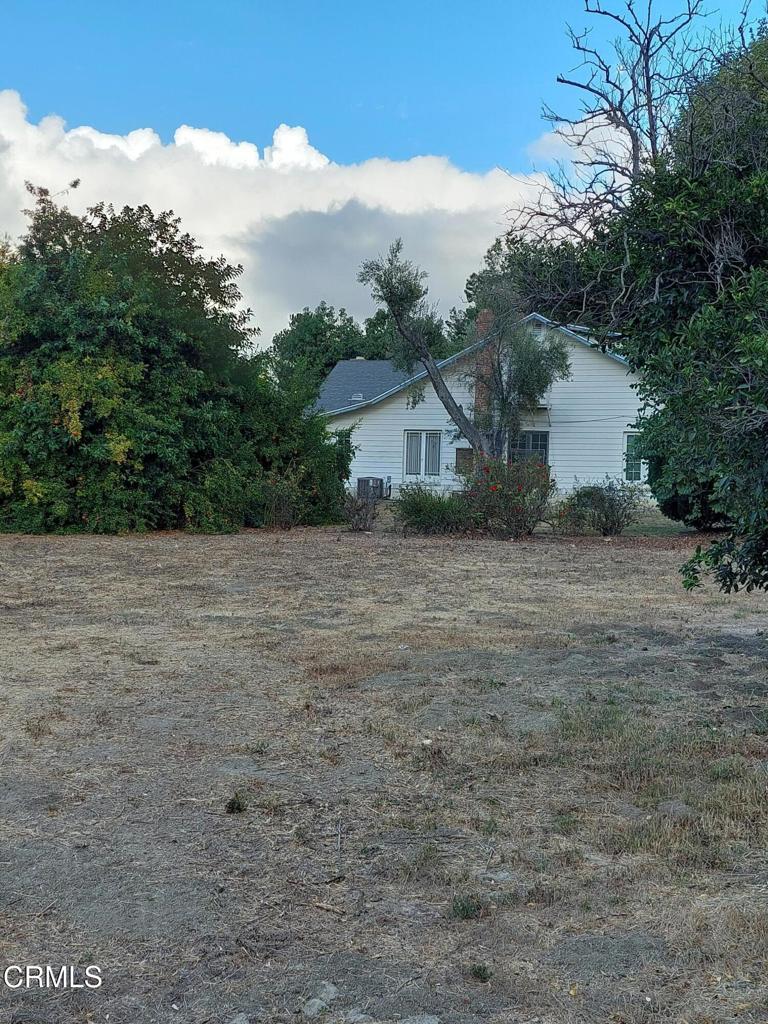 2025 Royal Avenue Property Photo 5