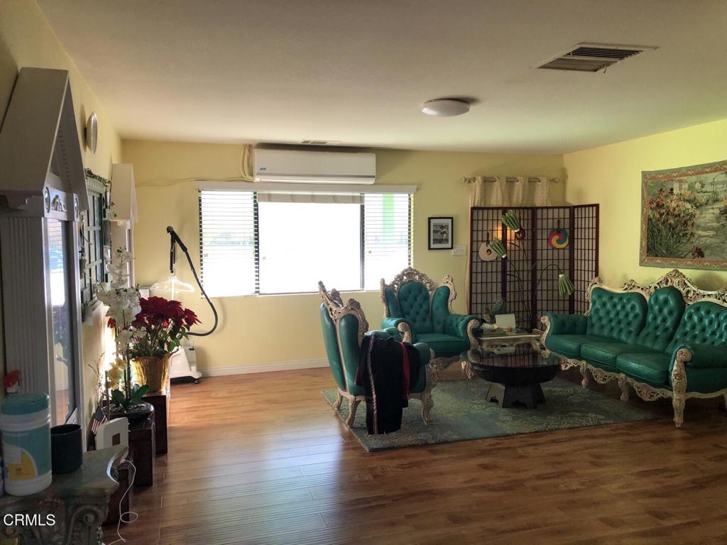 34738 Old Woman Springs Road Property Photo 3