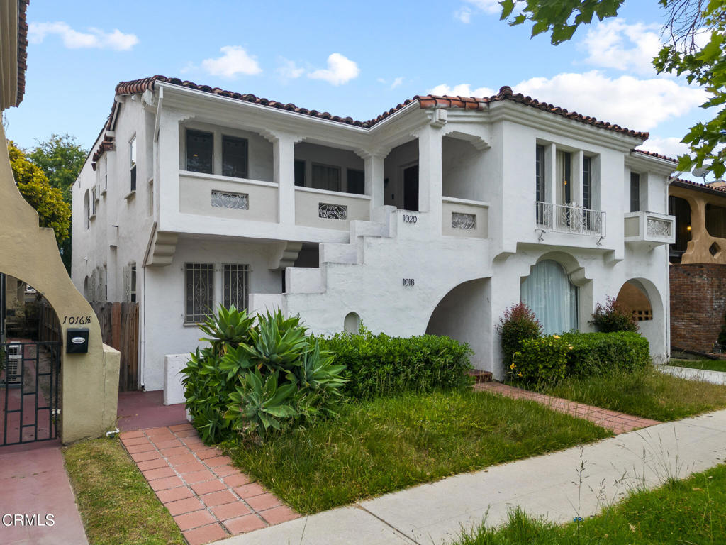 1018 S Crescent Heights Boulevard Property Photo 1