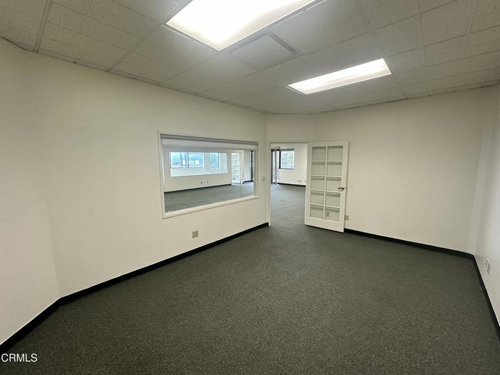 4515 Ocean View Boulevard Property Photo 11