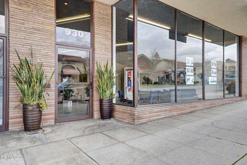 930 Foothill Boulevard Property Photo
