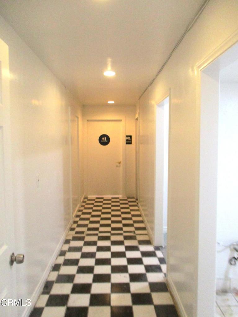 10901 Crenshaw Boulevard C Property Photo 9