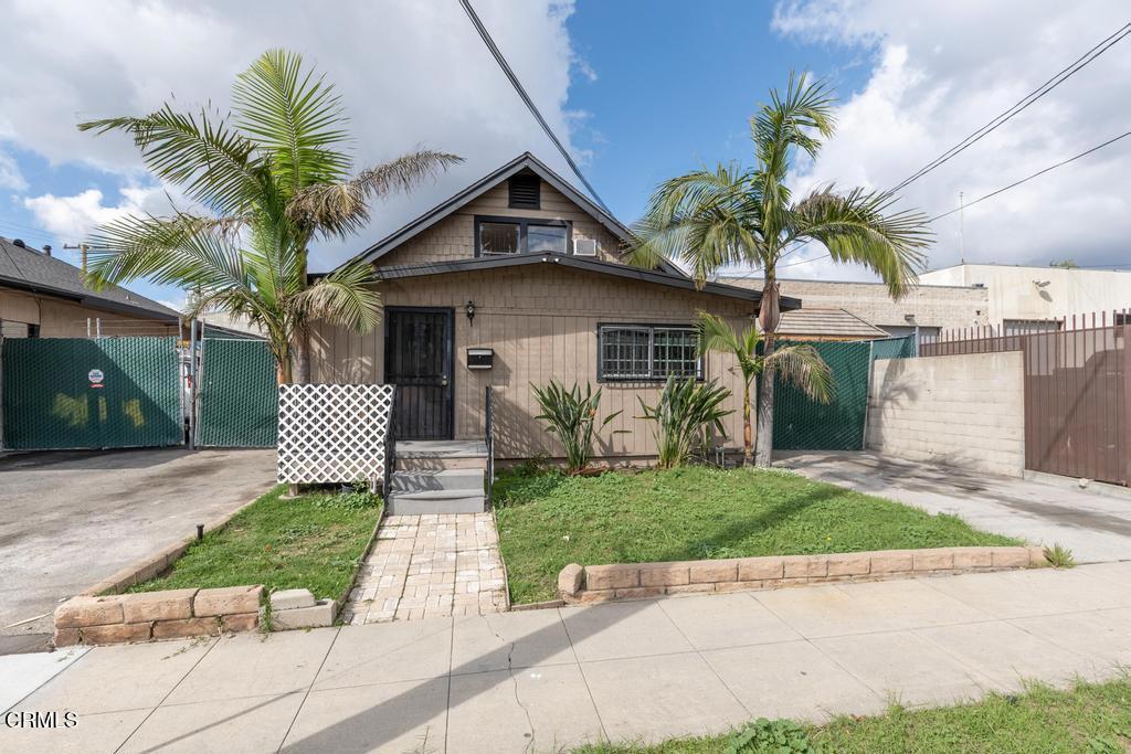 31 Fulton Avenue Property Photo