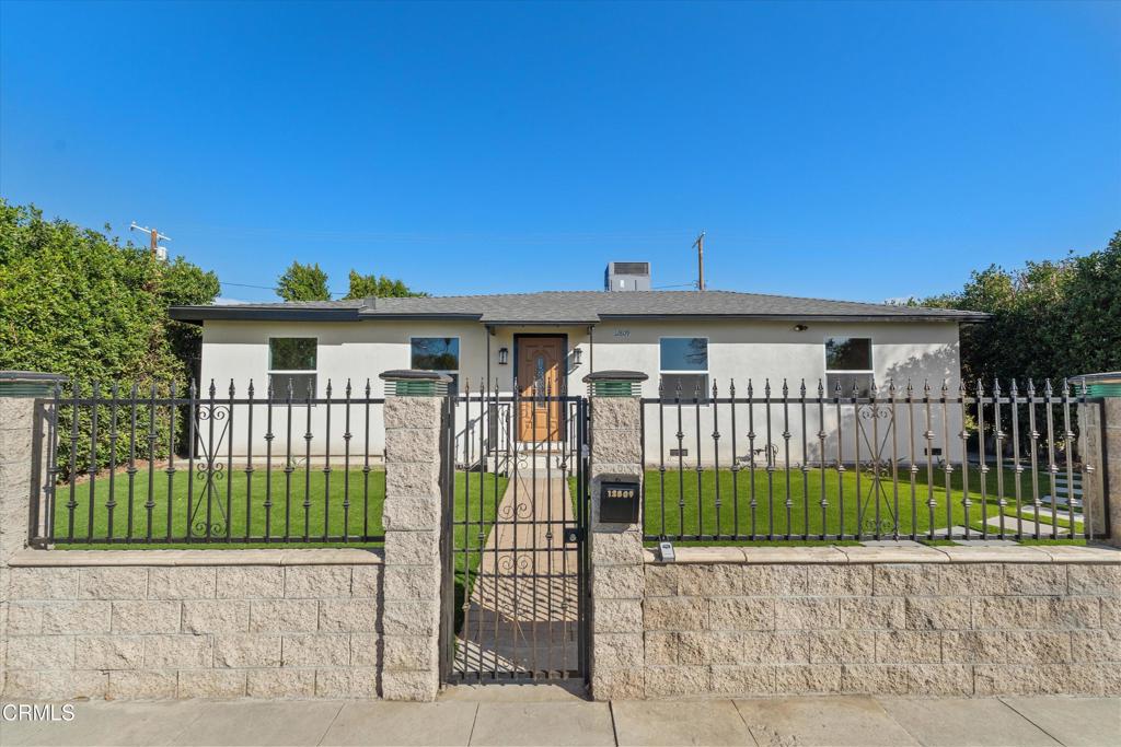 12809 Welby Way Property Photo
