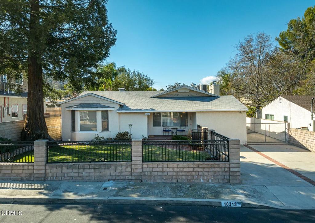 10313 Floralita Avenue Property Photo